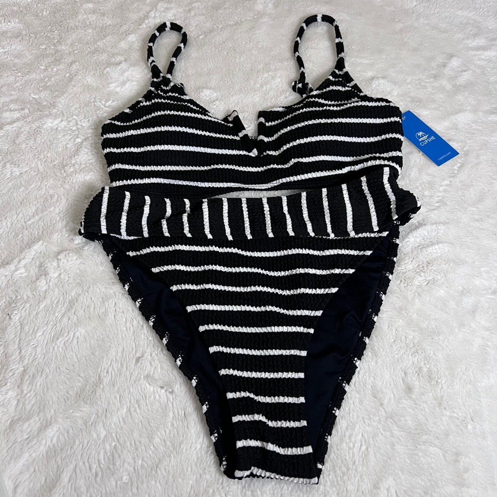 Cupshe Black White Striped Smocked Bikini Set High Waisted V-Notch Small NEW - Picture 5 of 15